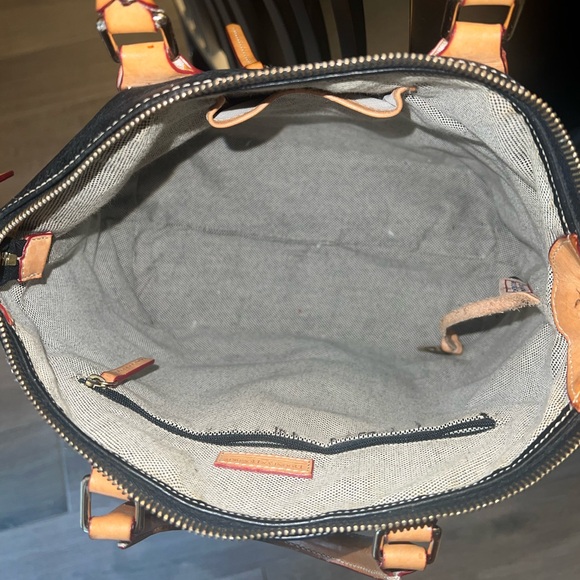 Dooney & Bourke Black Dillen Double Pocket Satchel Hand / Shoulder Bag Purse 👜 - Picture 14 of 14
